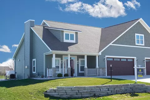 1400 Lighthouse Village Rd, Fond Du Lac, WI 54937