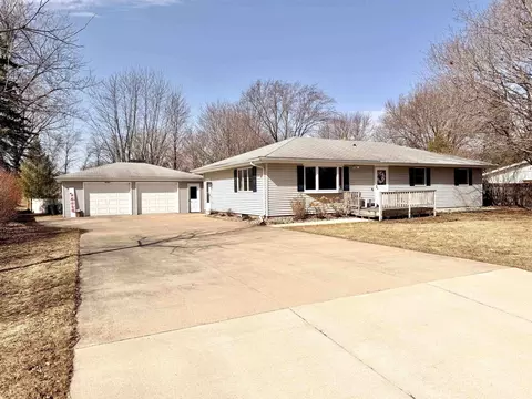 n1443 Greenwood Road, Greenville, WI 54942
