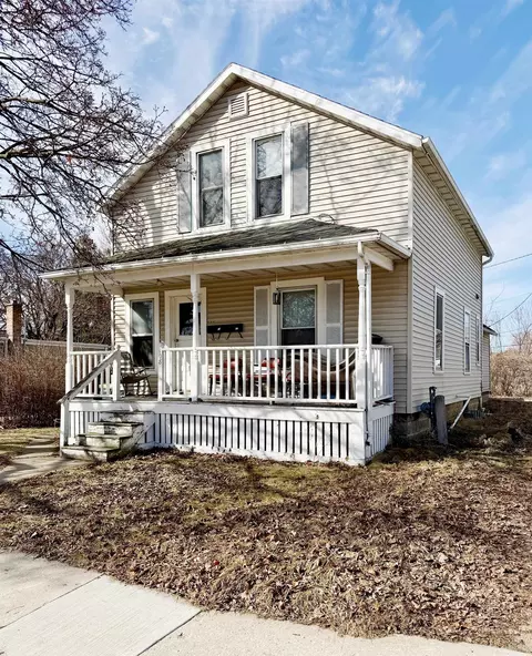 108 N Hickory St, Fond Du Lac, WI 54935