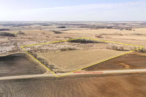 Mahlke Road, Pickett, WI 54964