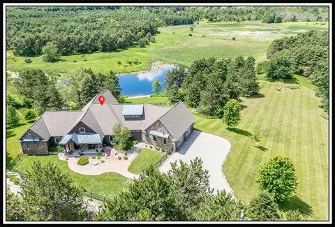 e9588 Mulroy Road, New London, WI 54961