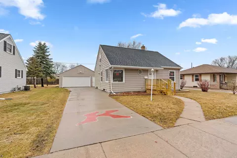 344 S Karlyn St, Kimberly, WI 54136