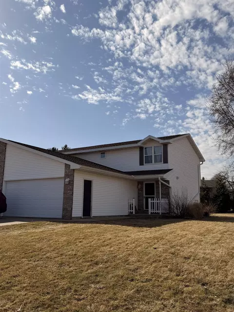 1935 Anita Ct, Appleton, WI 54913
