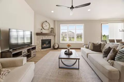 Living - 2875 E Turquoise Ln, Appleton, WI 54913 photo 1 of 4