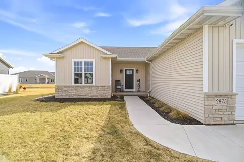 Exterior - 2875 E Turquoise Ln, Appleton, WI 54913 photo 2 of 7
