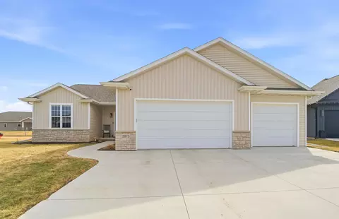 2875 E Turquoise Ln, Appleton, WI 54913
