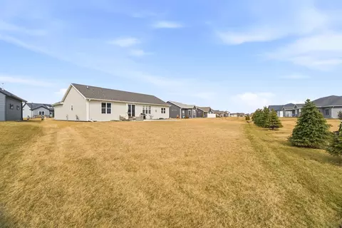 Exterior - 2875 E Turquoise Ln, Appleton, WI 54913 photo 4 of 7