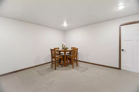 Dining - 2875 E Turquoise Ln, Appleton, WI 54913 photo 3 of 3