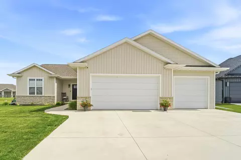2875 E Turquoise Ln, Appleton, WI 54913