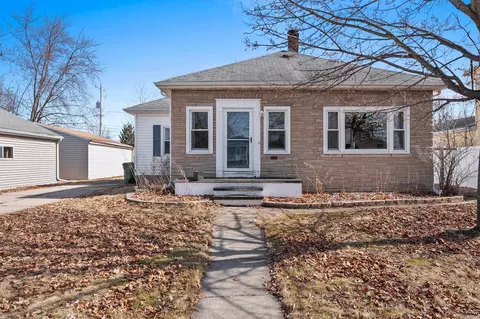 215 S Elm St, Kimberly, WI 54136