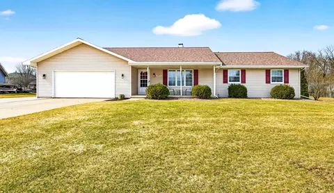 2425 Royal Bay Ridge Rd, New Franken, WI 54229