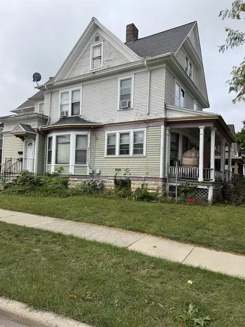 140 4th St, Fond Du Lac, WI 54935