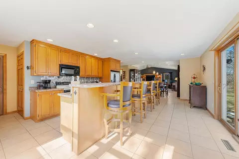 Kitchen - 2190 Carleton Ave, Appleton, WI 54915 photo 4 of 6