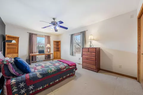 Bedroom - 2190 Carleton Ave, Appleton, WI 54915 photo 6 of 8