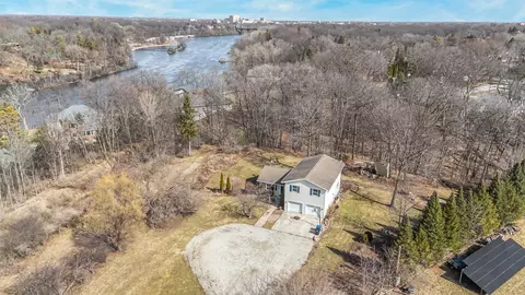 View/Area - 2190 Carleton Ave, Appleton, WI 54915 photo 8 of 23