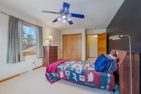 Bedroom - 2190 Carleton Ave, Appleton, WI 54915 photo 5 of 8