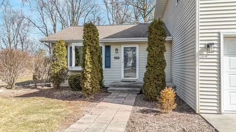 Exterior - 2190 Carleton Ave, Appleton, WI 54915 photo 2 of 13