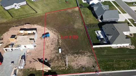 2374 Scheuring Rd #69, De Pere, WI 54115