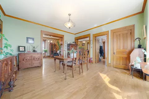 Dining - 913 W 5th St, Appleton, WI 54914 photo 2 of 3