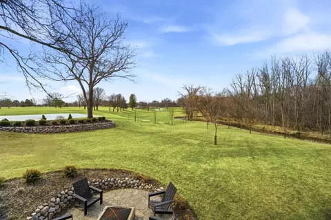 Exterior - 3667 W Quaker Ridge Ln, Appleton, WI 54914 photo 10 of 18