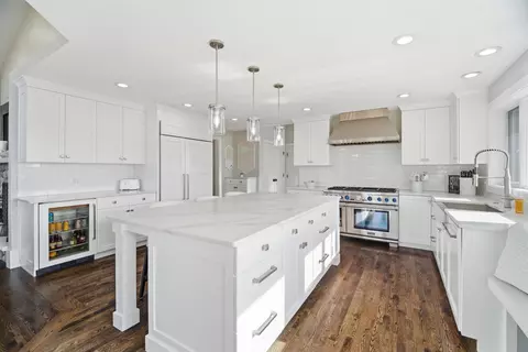 Kitchen - 3667 W Quaker Ridge Ln, Appleton, WI 54914 photo 4 of 12