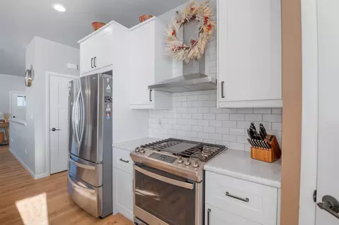 Kitchen - 2885 T Berg Cir, Abrams, WI 54101 photo 5 of 6
