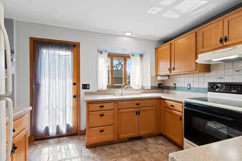 1525 N Clark St, Appleton, WI 54911 photo 10