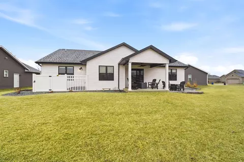 Exterior - 2215 E Honeygold Ct, Appleton, WI 54913 photo 5 of 7