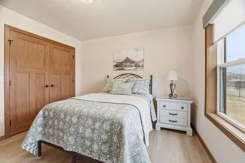 Bedroom - 2215 E Honeygold Ct, Appleton, WI 54913 photo 5 of 5
