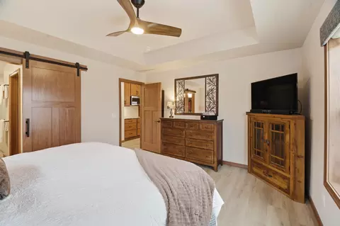 Bedroom - 2215 E Honeygold Ct, Appleton, WI 54913 photo 3 of 5