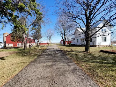 e9542 County Road I, Clintonville, WI 54929