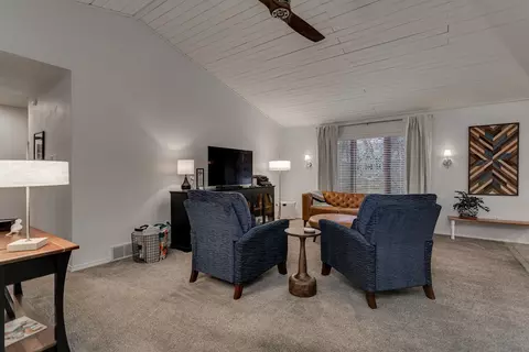 Living - 30 Weatherstone Dr, Appleton, WI 54914 photo 3 of 3