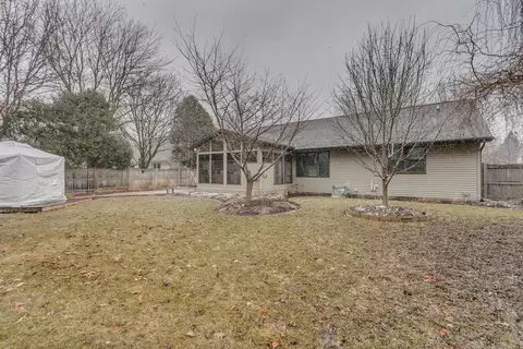 Exterior - 30 Weatherstone Dr, Appleton, WI 54914 photo 8 of 14