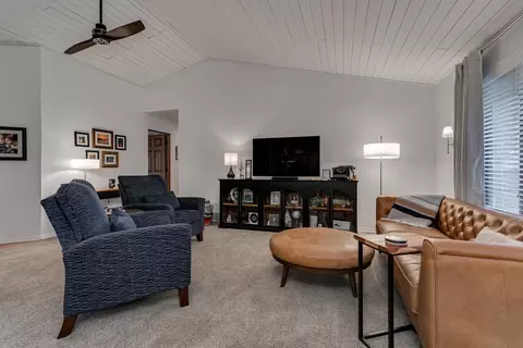 Living - 30 Weatherstone Dr, Appleton, WI 54914 photo 2 of 3