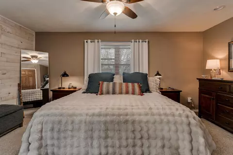 Bedroom - 30 Weatherstone Dr, Appleton, WI 54914 photo 2 of 10