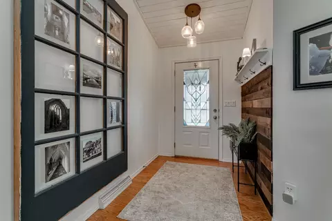 Entry Way - 30 Weatherstone Dr, Appleton, WI 54914 photo 1 of 1