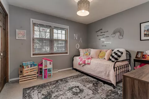 Bedroom - 30 Weatherstone Dr, Appleton, WI 54914 photo 9 of 10