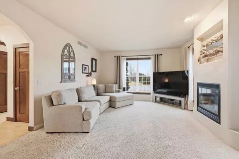 Living - n9185 Jonsch Drive, Appleton, WI 54915 photo 2 of 3