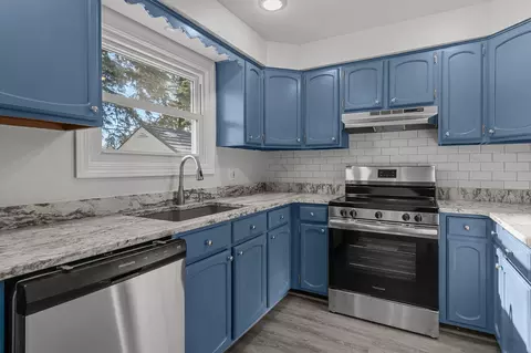 Kitchen - 701 E Longview Dr, Appleton, WI 54911 photo 2 of 7