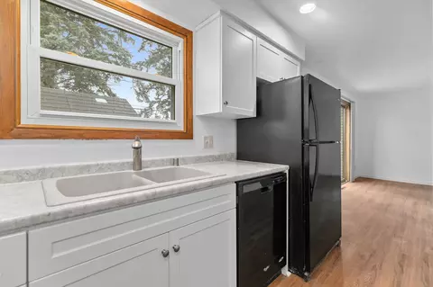 Kitchen - 701 E Longview Dr, Appleton, WI 54911 photo 6 of 7