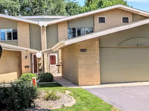 1235 W Nicolet Cir, Appleton, WI 54914