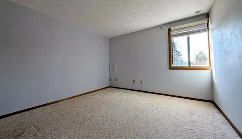 Bedroom - 1235 W Nicolet Cercle, Appleton, WI 54914 photo 3 of 4