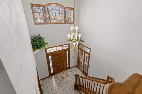 Entry Way - 63 Brentwood Ln, Appleton, WI 54915 photo 2 of 6