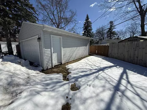 Exterior - 1631 W Spring St, Appleton, WI 54914 photo 3 of 5