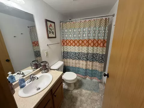 Bath - 1631 W Spring St, Appleton, WI 54914 photo 1 of 1