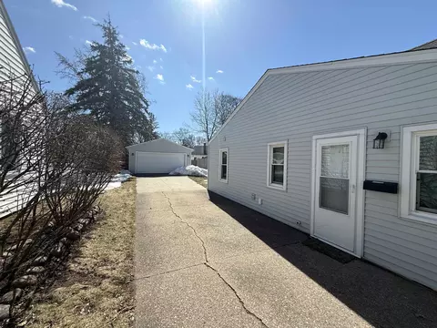 Exterior - 1631 W Spring St, Appleton, WI 54914 photo 1 of 5