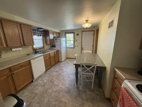 Kitchen - 1631 W Spring St, Appleton, WI 54914 photo 1 of 2