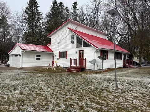 n4909 State Street, Leopolis, WI 54948