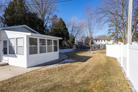 1631 S Walden Ave, Appleton, WI 54915 photo 17