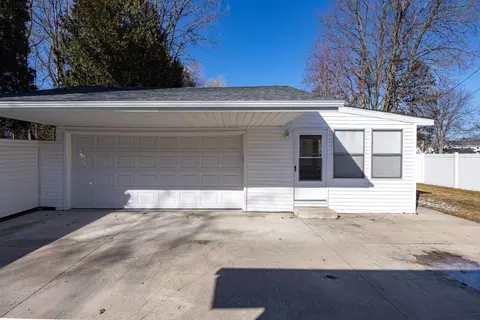 1631 S Walden Ave, Appleton, WI 54915 photo 8